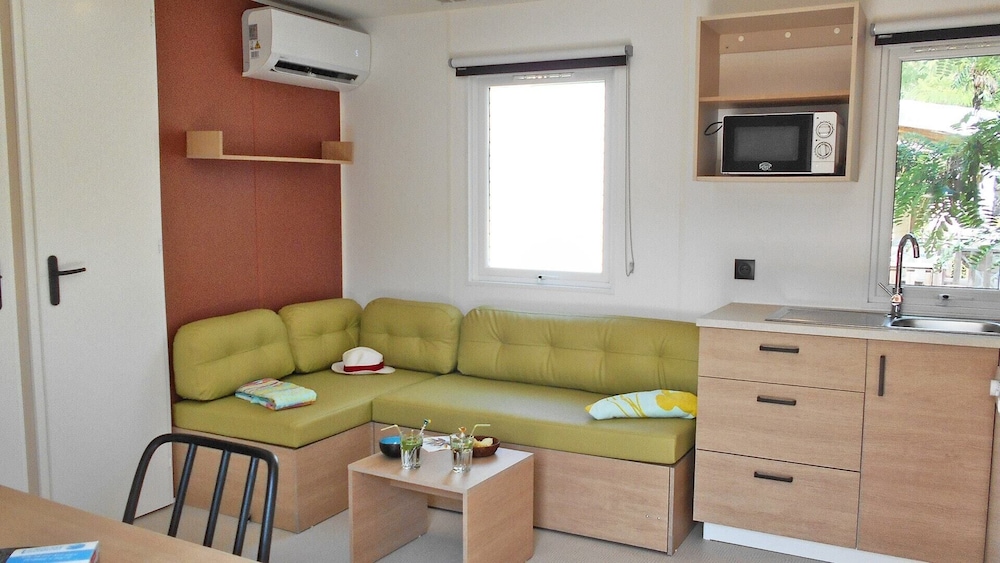 

Napoli - Saint-Tropez - Camping Tikayan Golfe de Saint Tropez