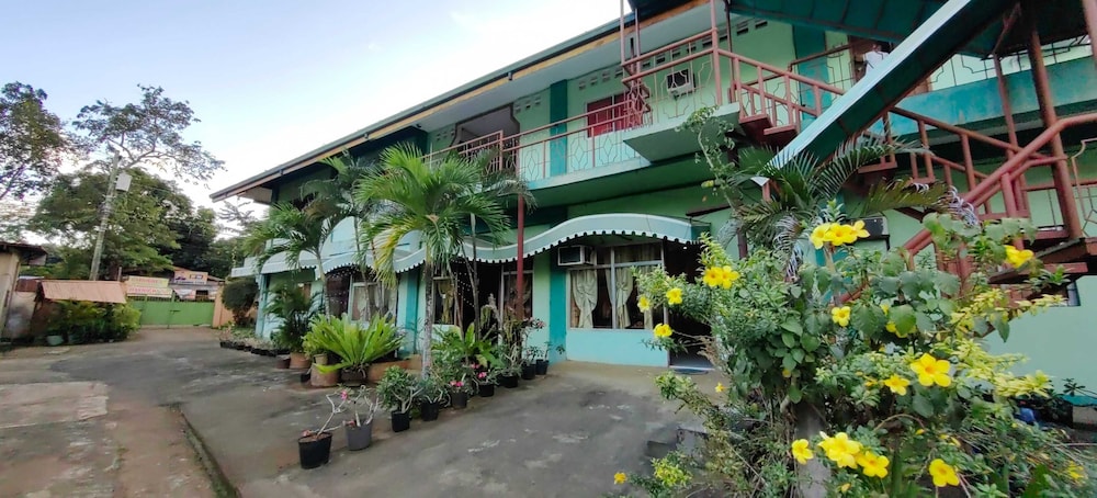 

Milano - Puerto Princesa - OYO 1038 WILLIAM HEARTS PENSION
