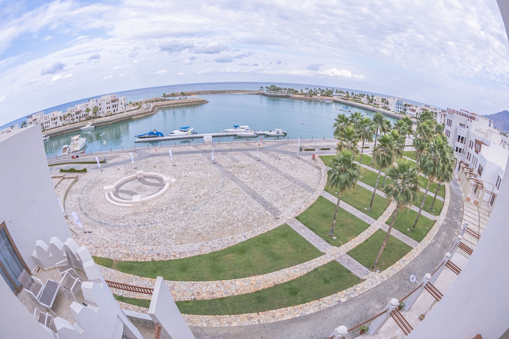 

Venezia - As Sīfah - Le Sifah Resort Apartments