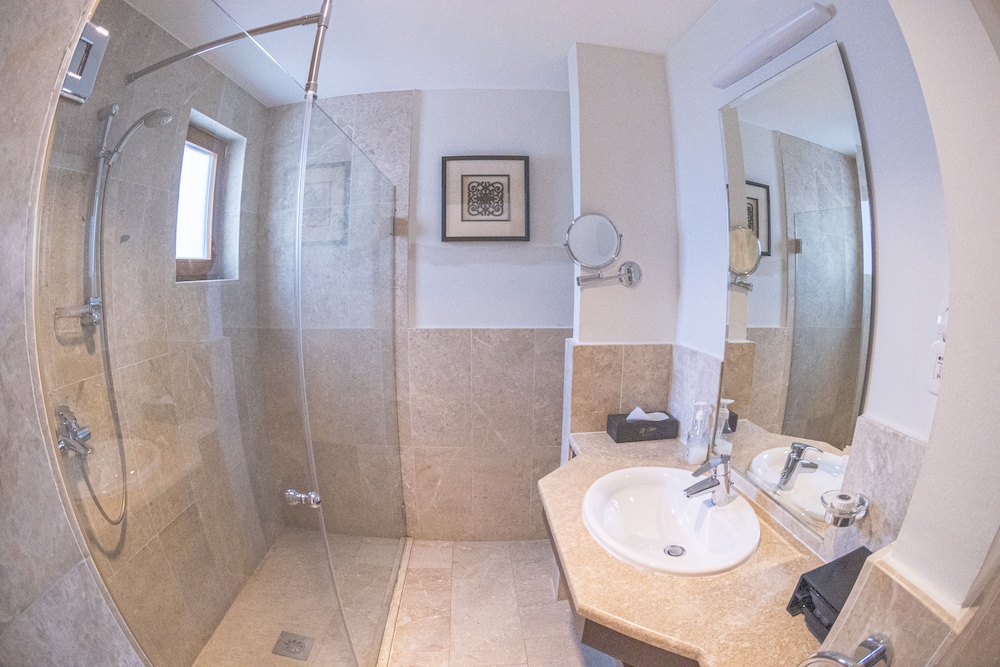 

Bologna - As Sīfah - Le Sifah Resort Apartments