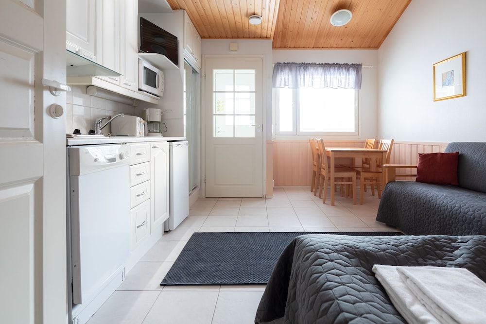 

Milano - Levi - Lapland Hotels Sirkantähti