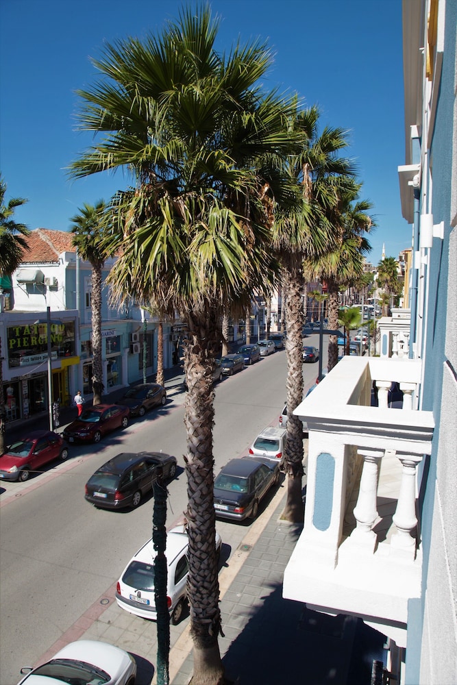 

Palermo - Durrës - Hotel Veliera