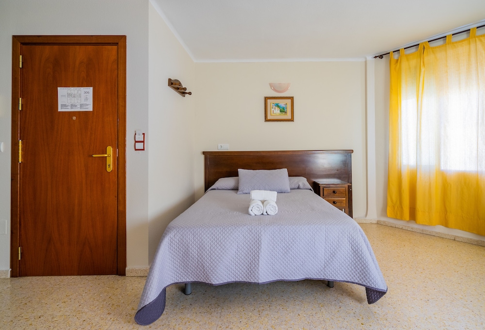 

Napoli - Vélez-Málaga - Hotel Velis