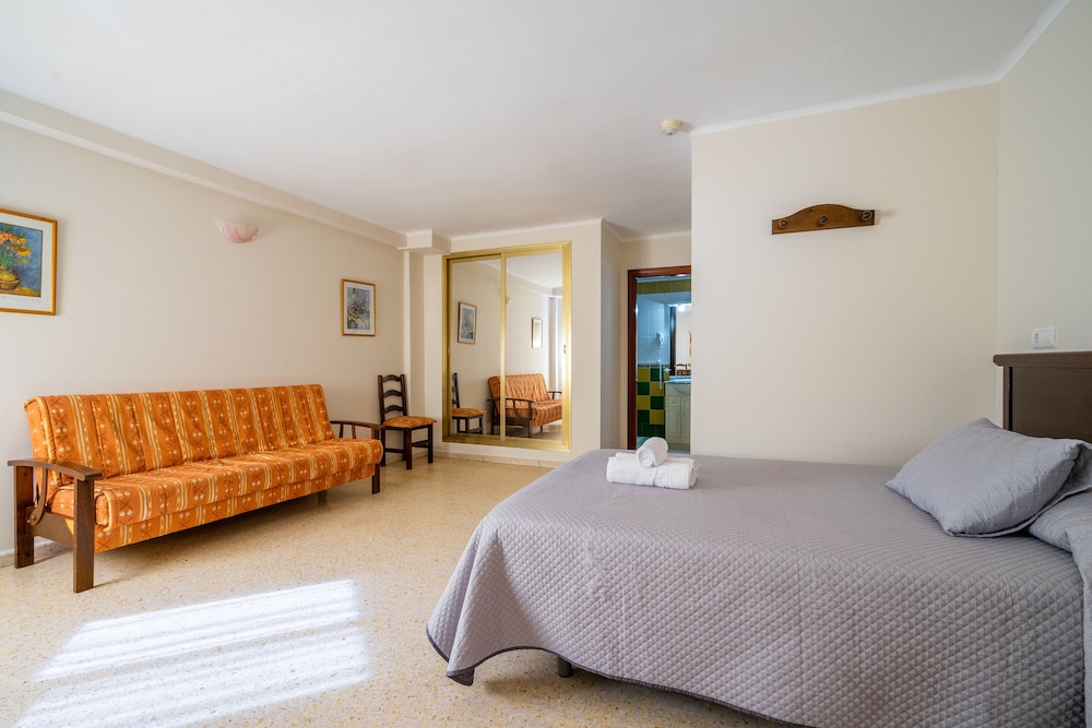 

Milano - Algarrobo-Costa - Hotel Velis