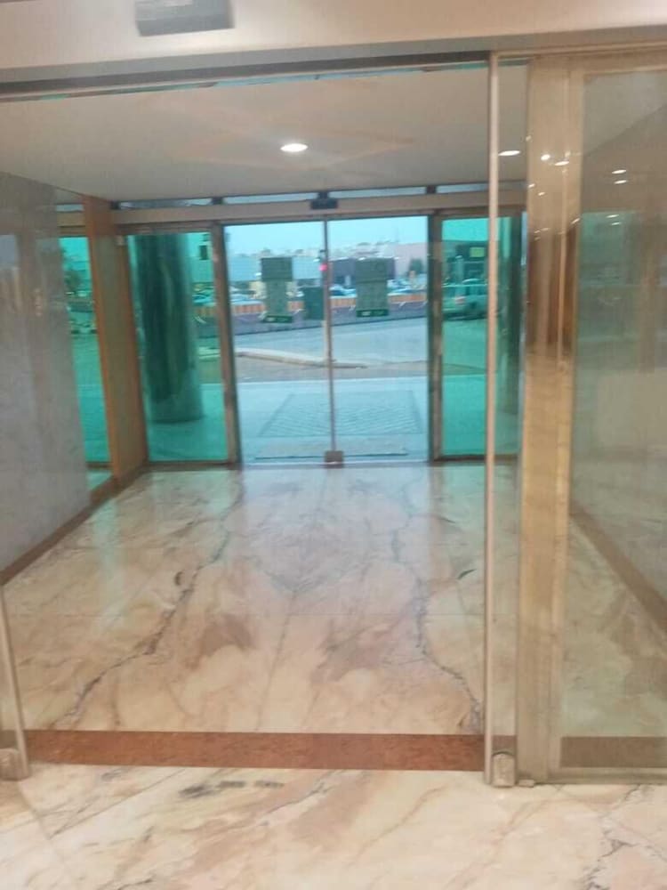 

Milano - Riad - Al Muteb Suites Khurais