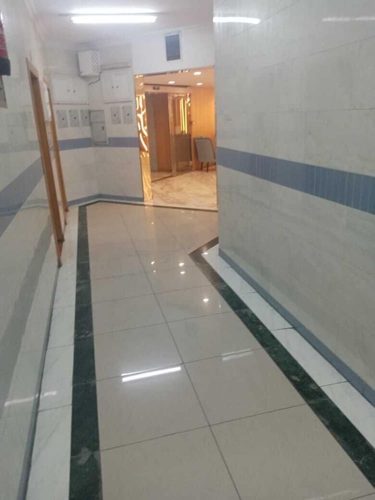 

Napoli - Riad - Al Muteb Suites Khurais