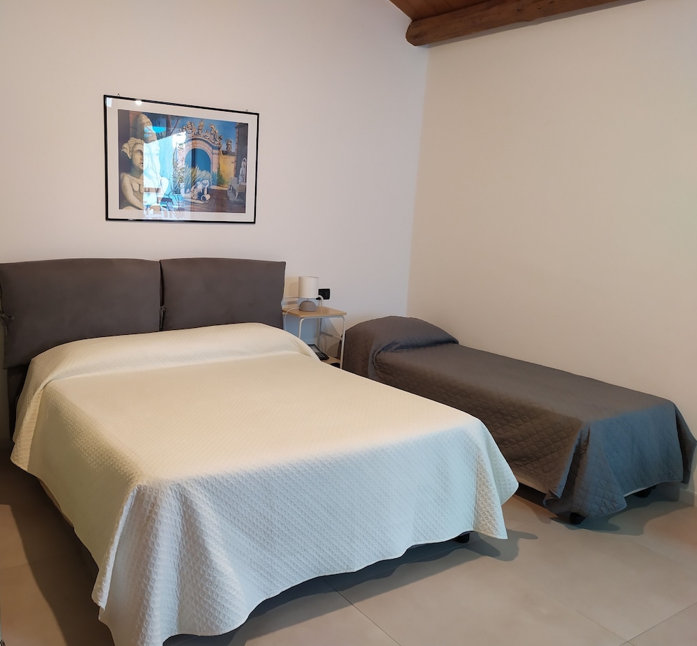 

Milano - Altavilla Milicia - Villa Scaduto Residence