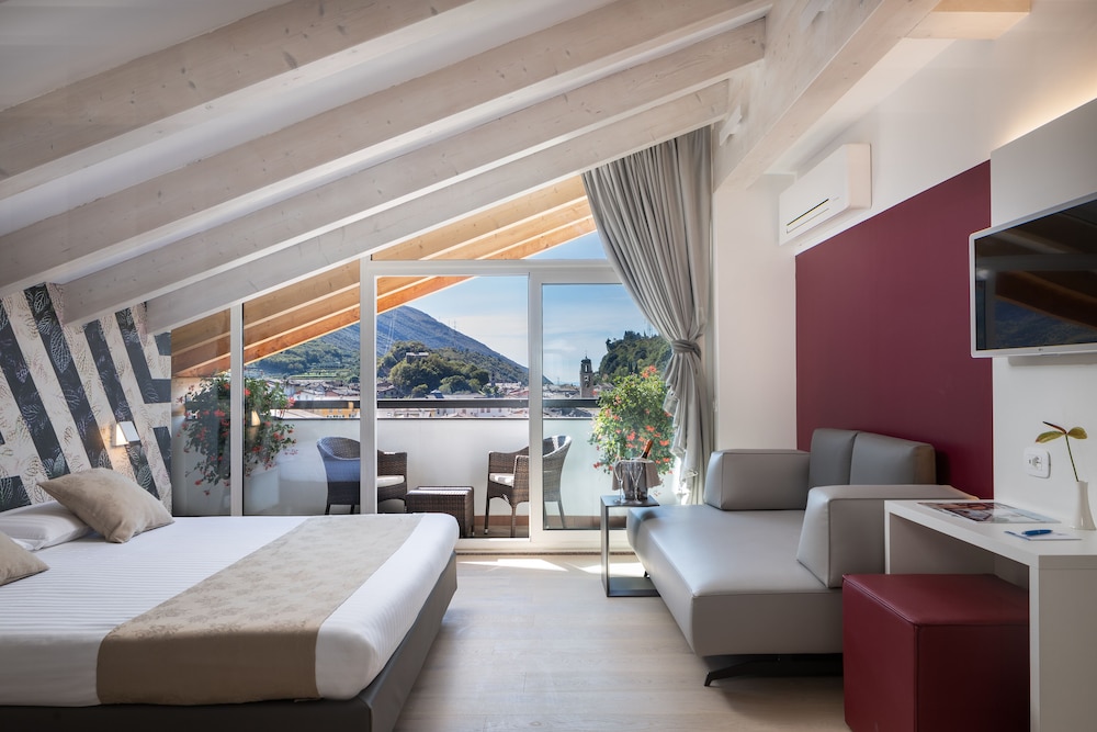 

Bari - Arco - Hotel Continental - TonelliHotels