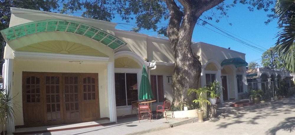 

Napoli - Puerto Princesa - Lucky Garden Inn