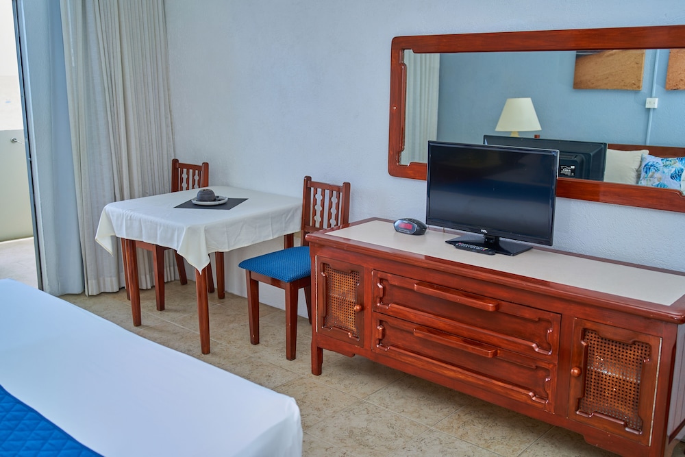 

Palermo - Holetown - Tropical Sunset Beach Apartment Hotel