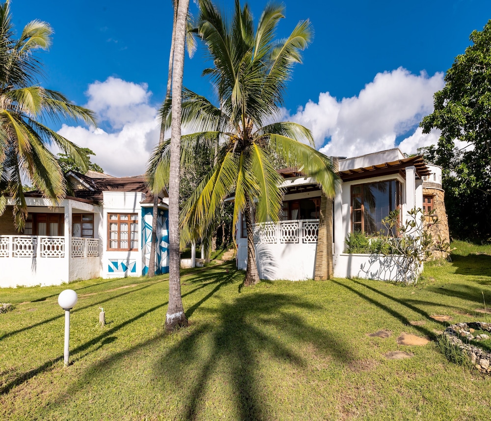 

Milano - Tiwi - Hillpark Amare Resort