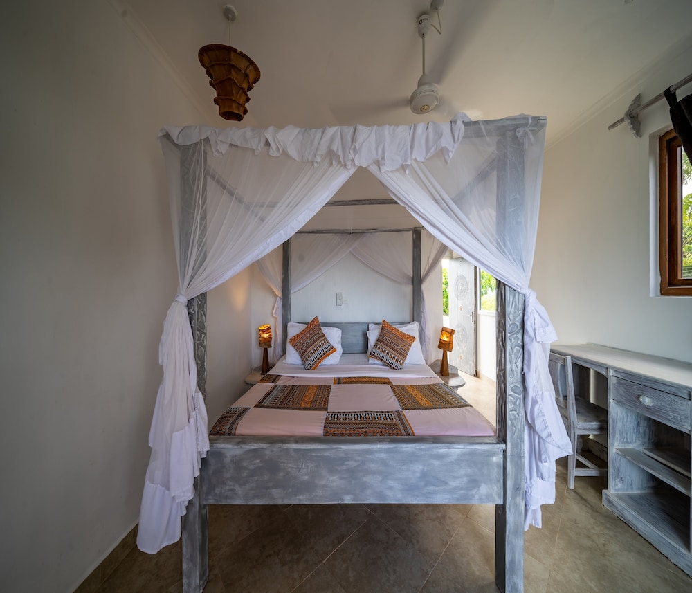 

Roma - Tiwi - Hillpark Amare Resort