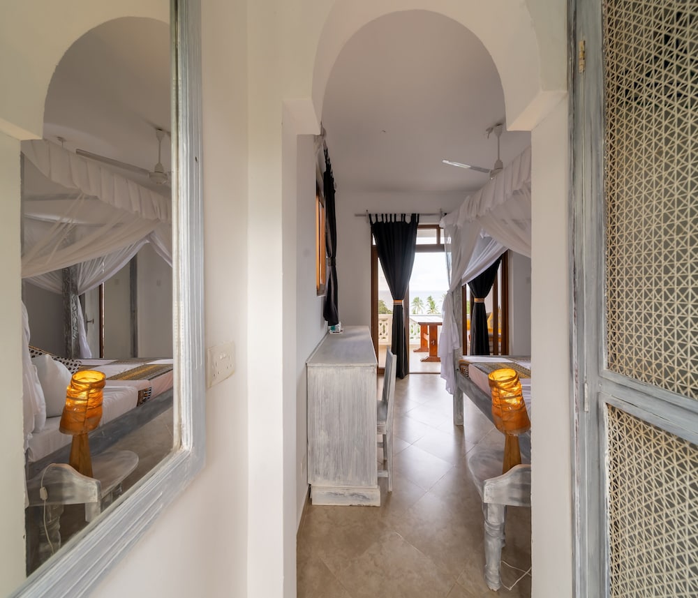 

Bari - Tiwi - Hillpark Amare Resort