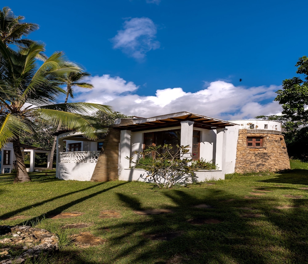 

Milano - Tiwi - Hillpark Amare Resort