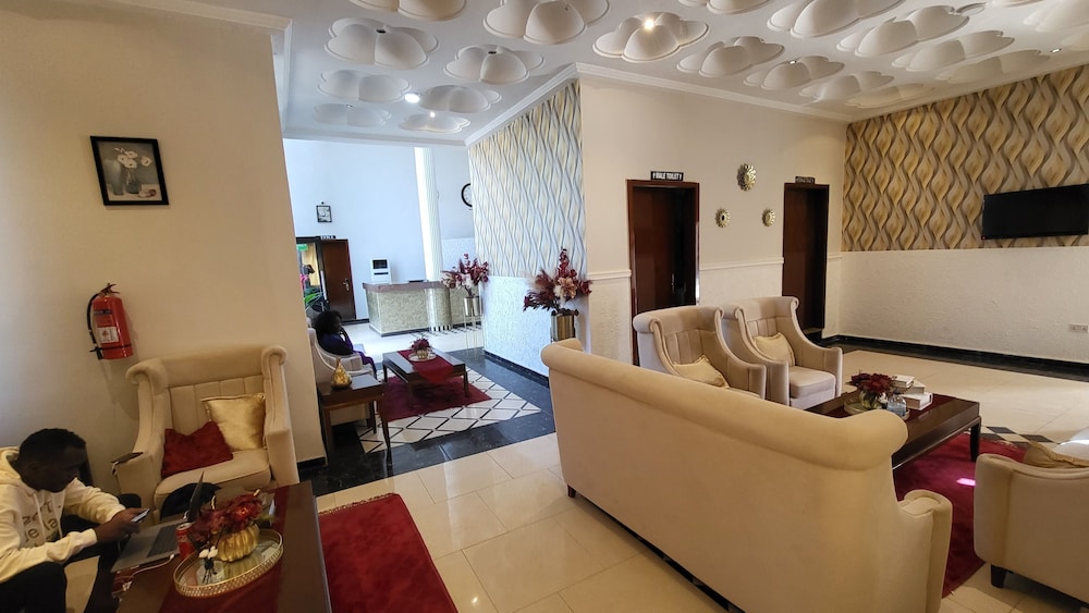 

Roma - Serekunda - Metzy Residence Hotel