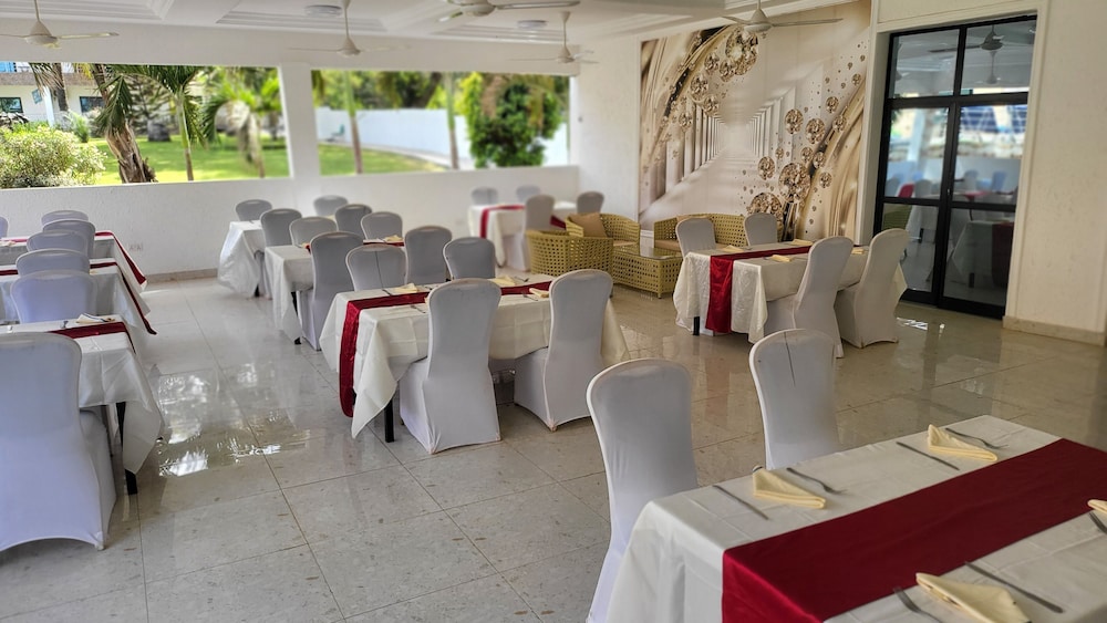 

Milano - Banjul - Metzy Residence Hotel