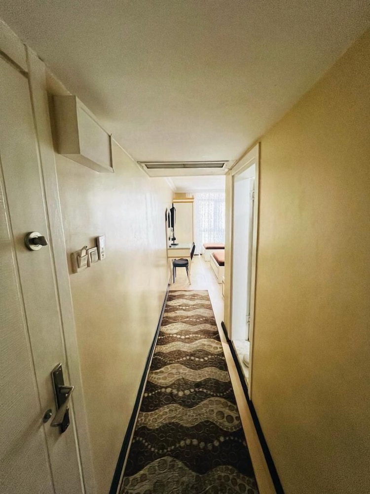 

Bologna - Yalova - Seref Hotel