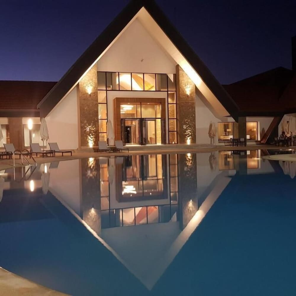 

Milano - Ifrane - ZEPHYR Ifrane