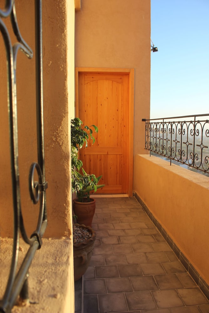 

Milano - Taghazout - SurfAppartMorocco