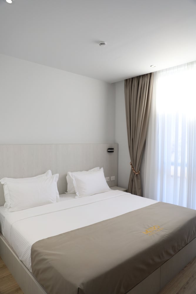 

Ancona - Tirana - Metro Hotel Terminal