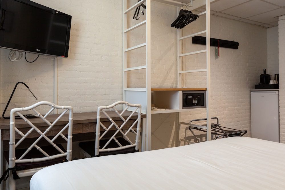 

Napoli - Aalsmeer - Amsterdam Hotel Uithoorn