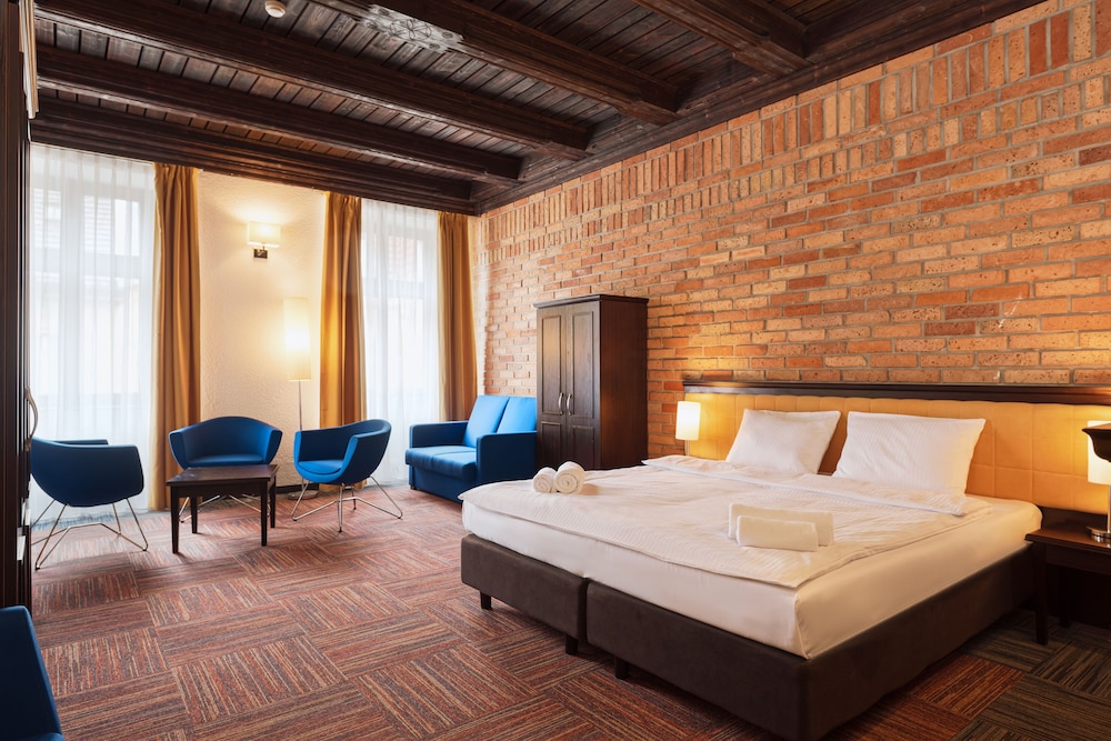 

Roma - Poznan - Palazzo Rosso Old Town