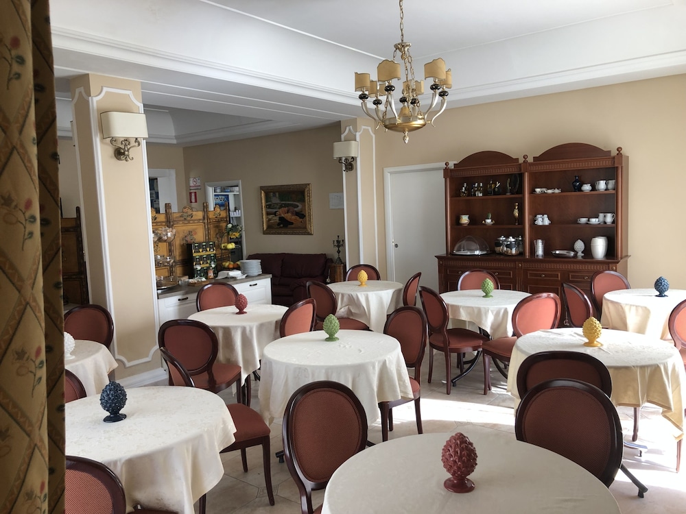 

Napoli - Mazara del Vallo - D'Angelo Palace Hotel