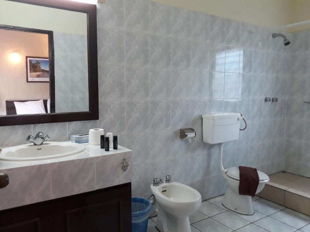 

Milano - Anse Volbert Village - Berjaya Praslin Resort