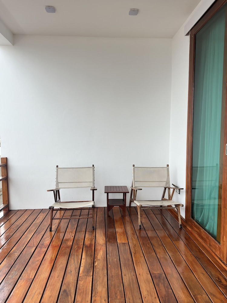 

Venezia - Koh Phi Phi - Phi Phi Mountain Beach Resort SHA Certified