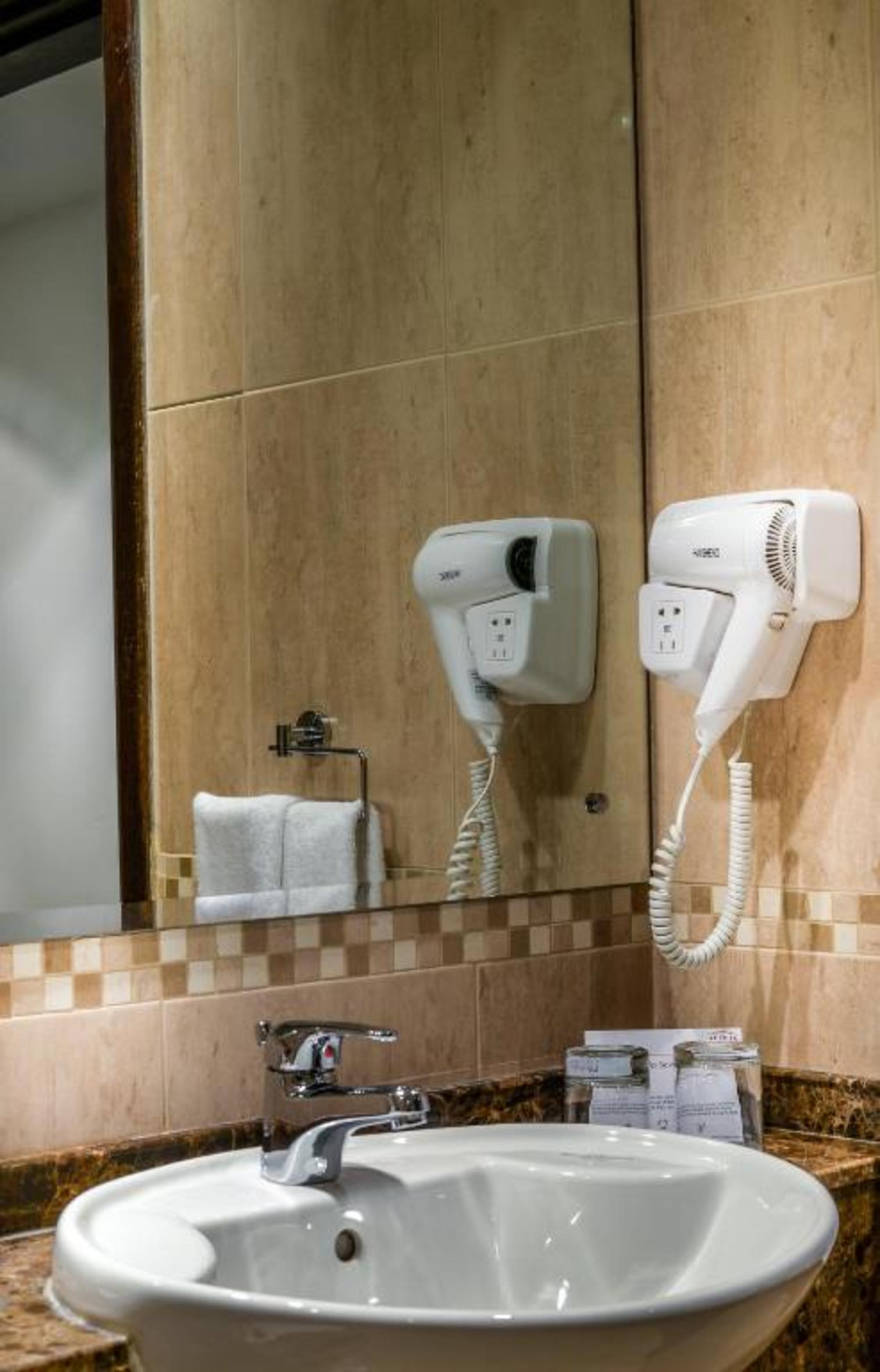 

Palermo - Dubai - First Central Hotel Suites