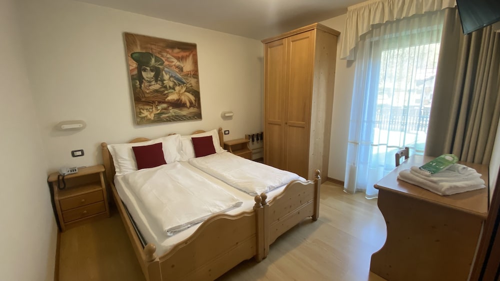 

Lamezia Terme - Val di Sole, Montagna Italia - Casteluce Hotel Funivie