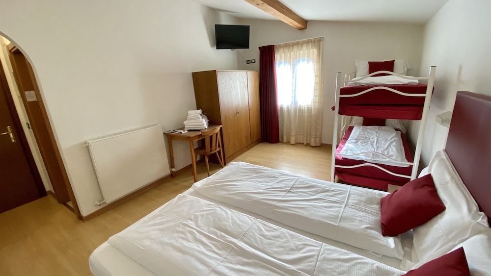 

Firenze - Madonna di Campiglio - Casteluce Hotel Funivie