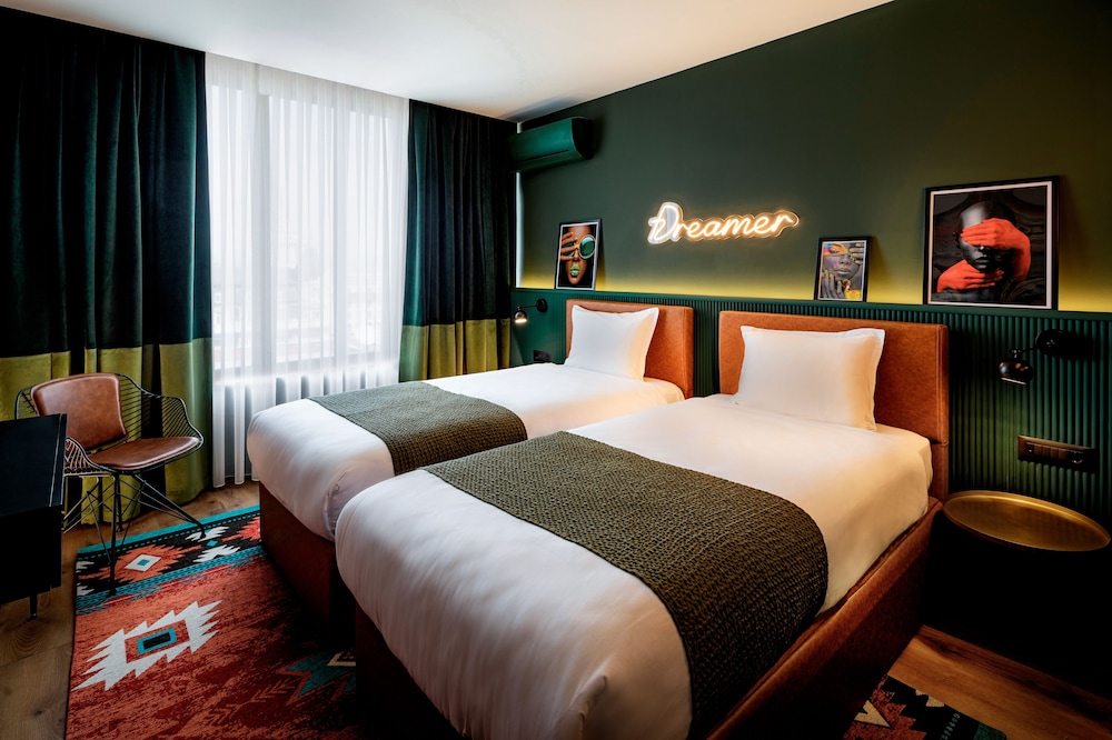 

Napoli - Sofia - Rila Hotel Sofia