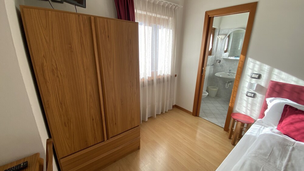 

Lamezia Terme - Pinzolo - Casteluce Hotel Funivie