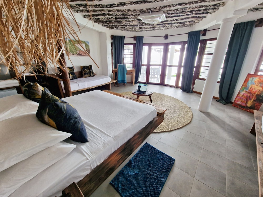 

Firenze - Kizimkazi - Aya Beach Resort