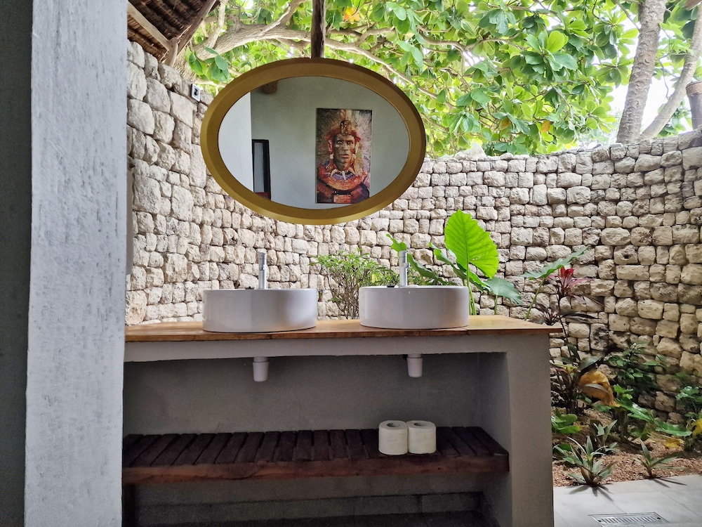

Verona - Kizimkazi - Aya Beach Resort