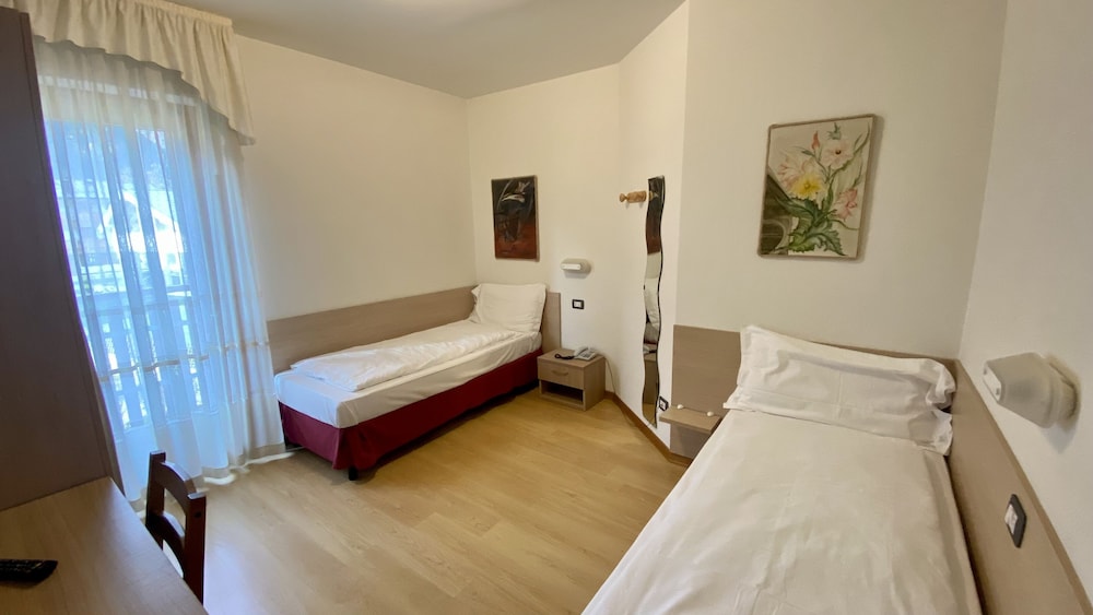 

Milano - Val di Sole, Montagna Italia - Casteluce Hotel Funivie