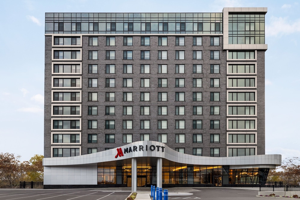 

Torino - New York - Aeroporto JFK - Marriott New York JFK Airport