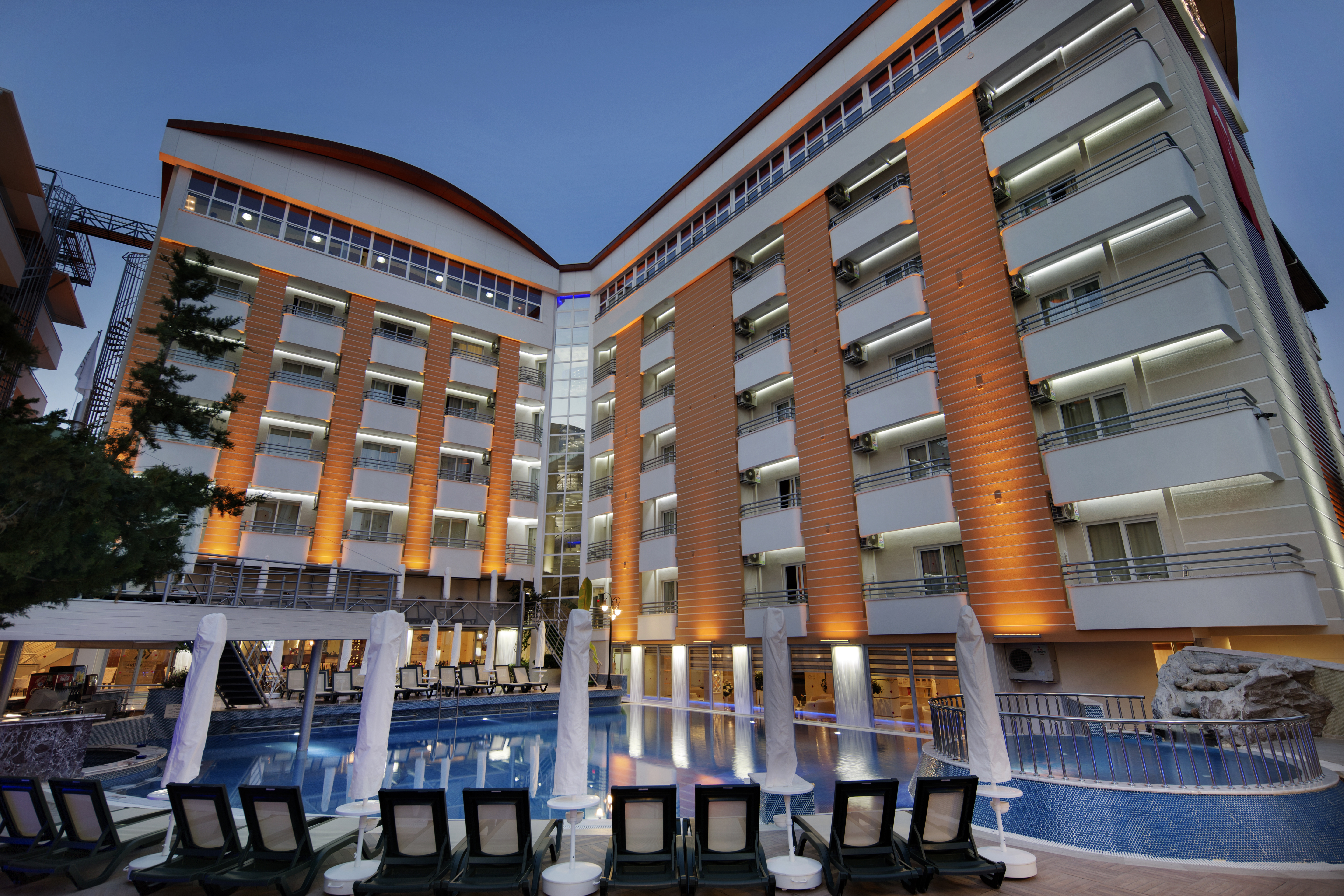 

Milano - Konaklı - Alaiye Kleopatra Hotel