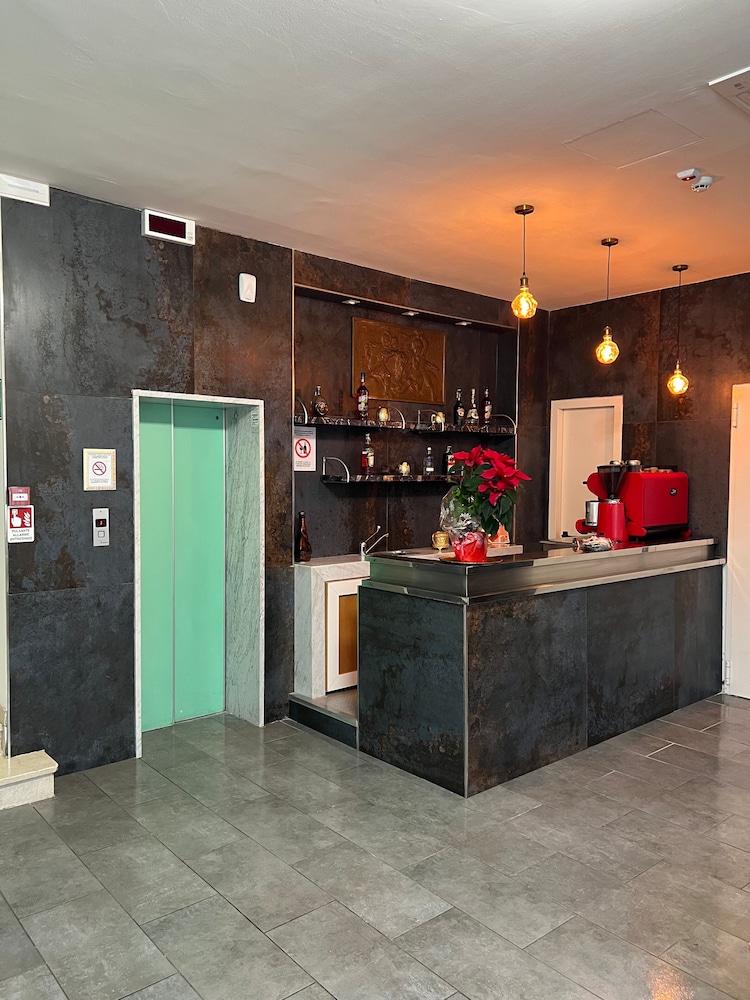 

Verona - Riviera Romagnola, Mare Italia - Hotel Mirò Rimini