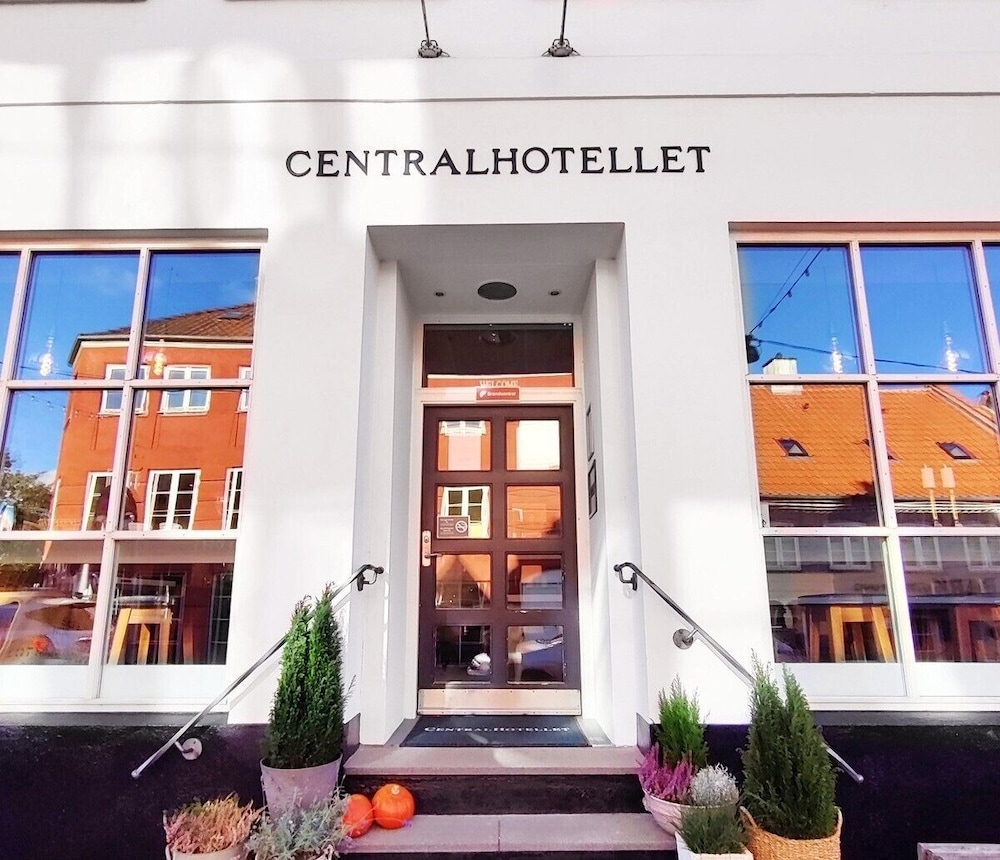 

Napoli - Køge - CentralHotellet