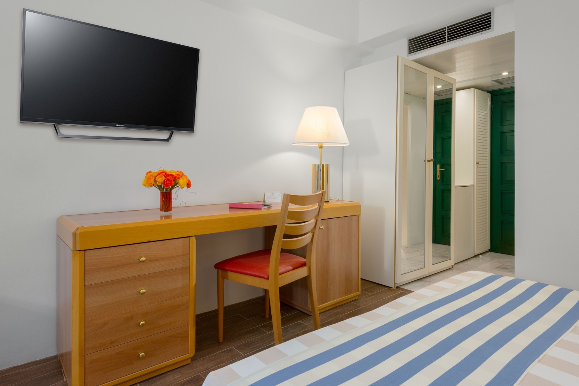 

Pisa - Ialyssos - Dionysos Hotel