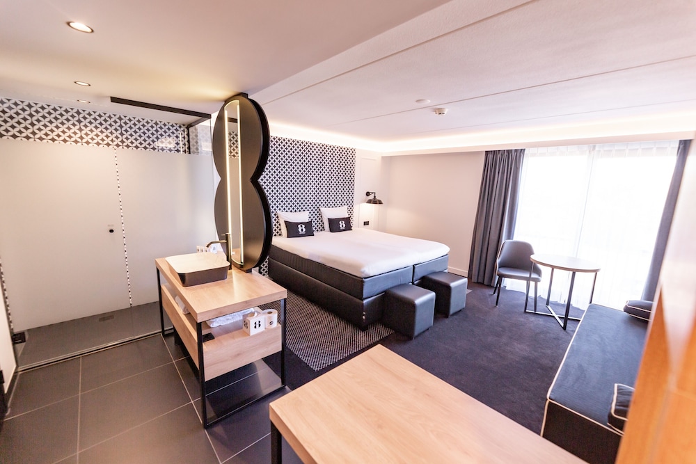 

Napoli - America - Gr8 Hotel Sevenum