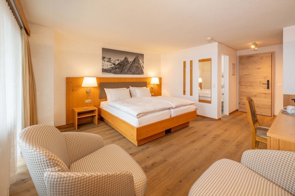 

Napoli - Zermatt - Hotel Sarazena