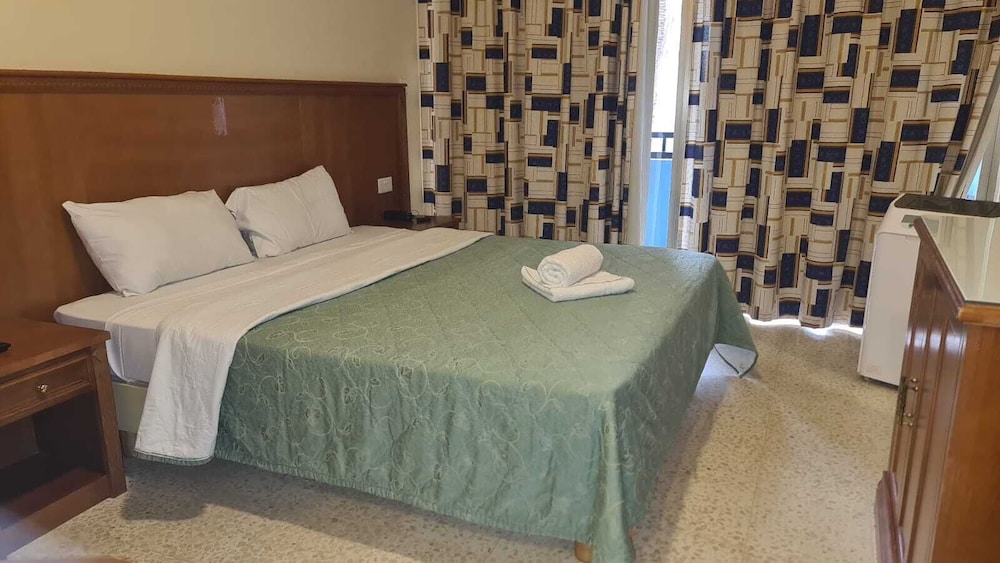 

Trapani - La Valletta - The St. George’s Park Hotel