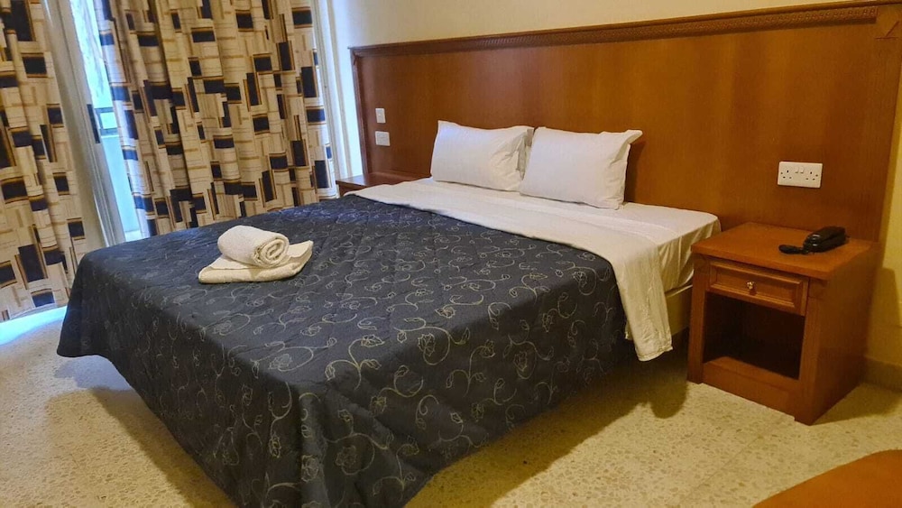 

Venezia - St Paul's Bay - The St. George’s Park Hotel