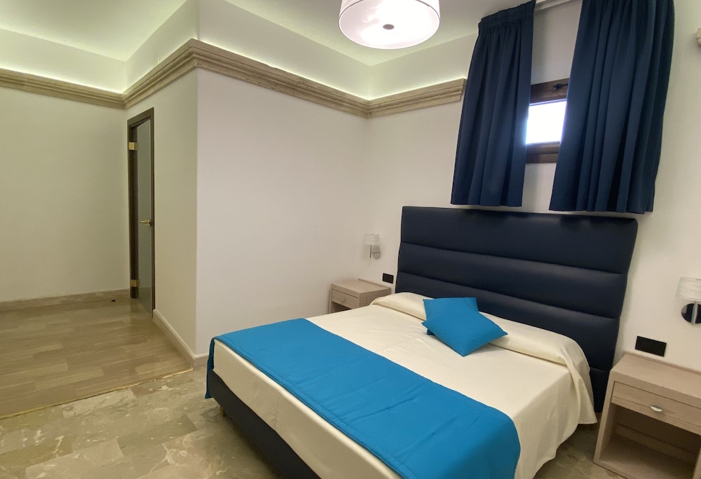 

Torino - Manduria - BHB Hotel