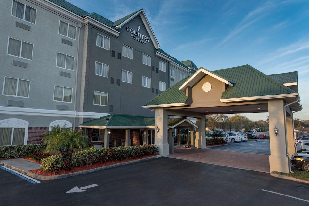 Country Inn & Suites by Radisson, St Petersburg - Clearwater, FL