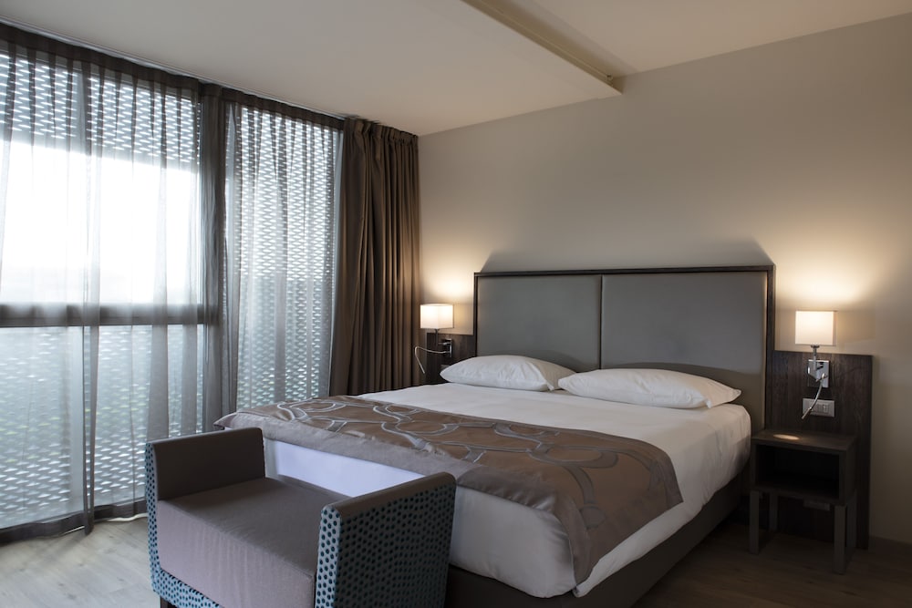 

Catania - Noghera - Smart Hotel Holiday