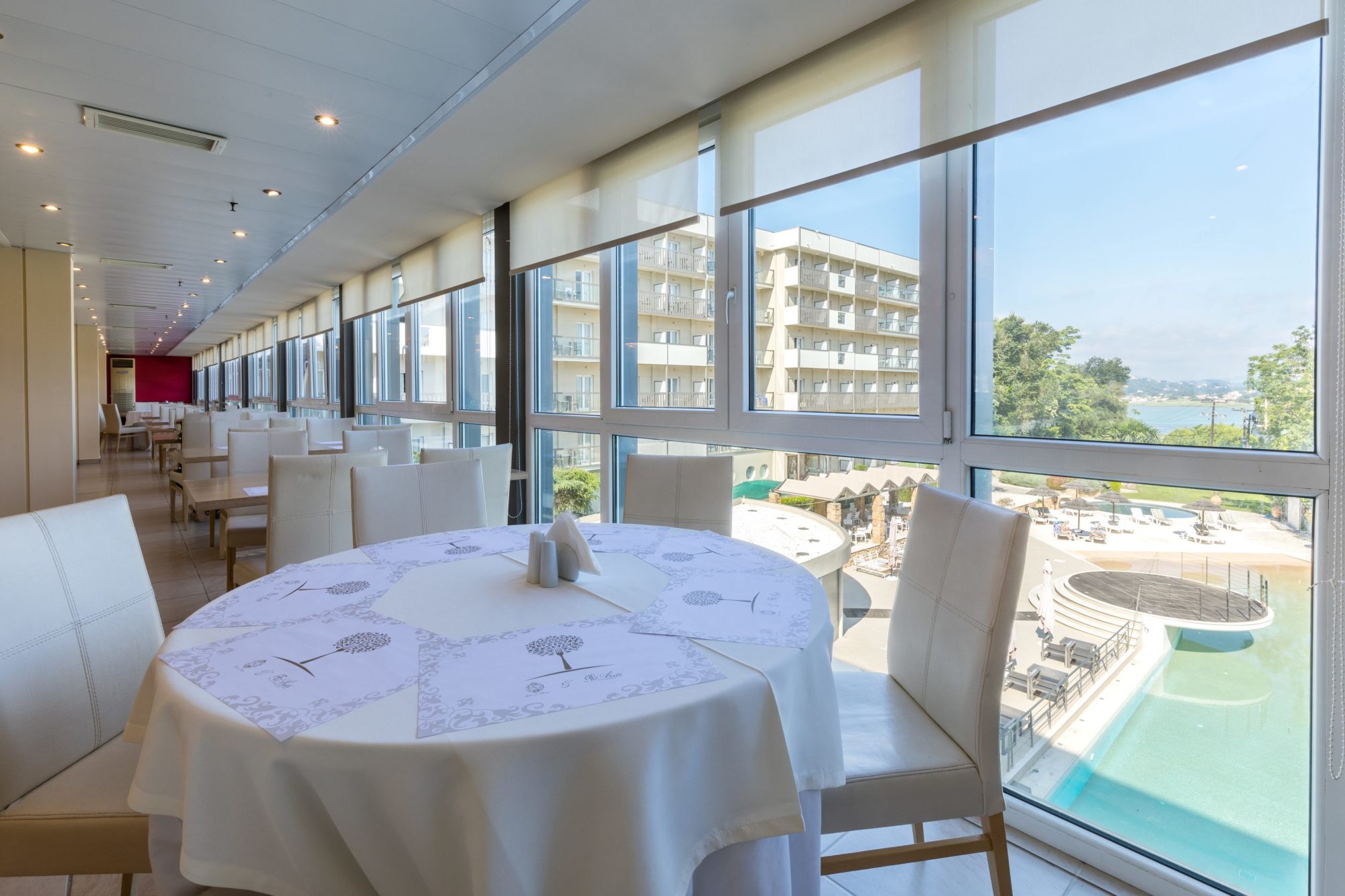 

Milano - Kanoni - Ariti Grand Hotel